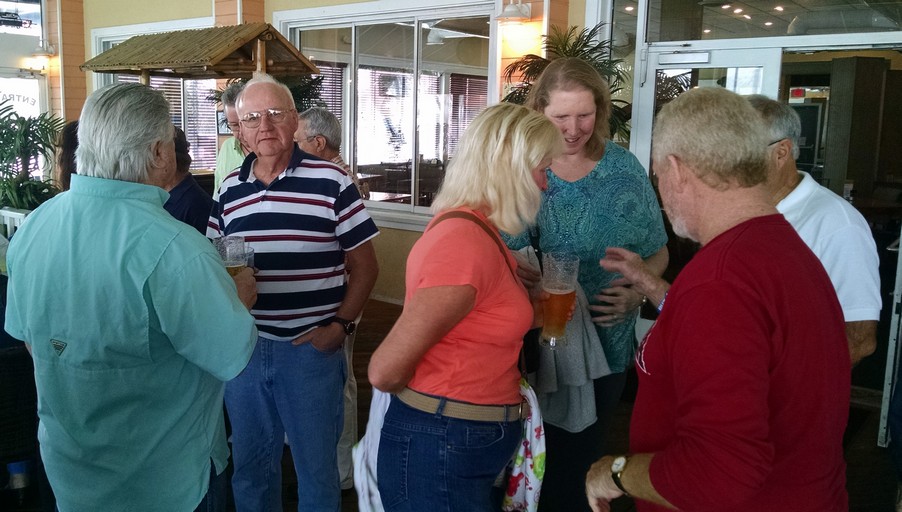 Boating? to Lunch at Sunset Grill